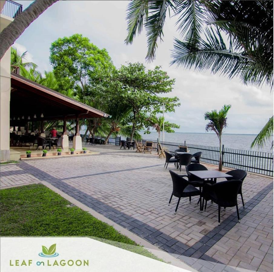 Hotel Leaf On Lagoon Katunayaka Esterno foto